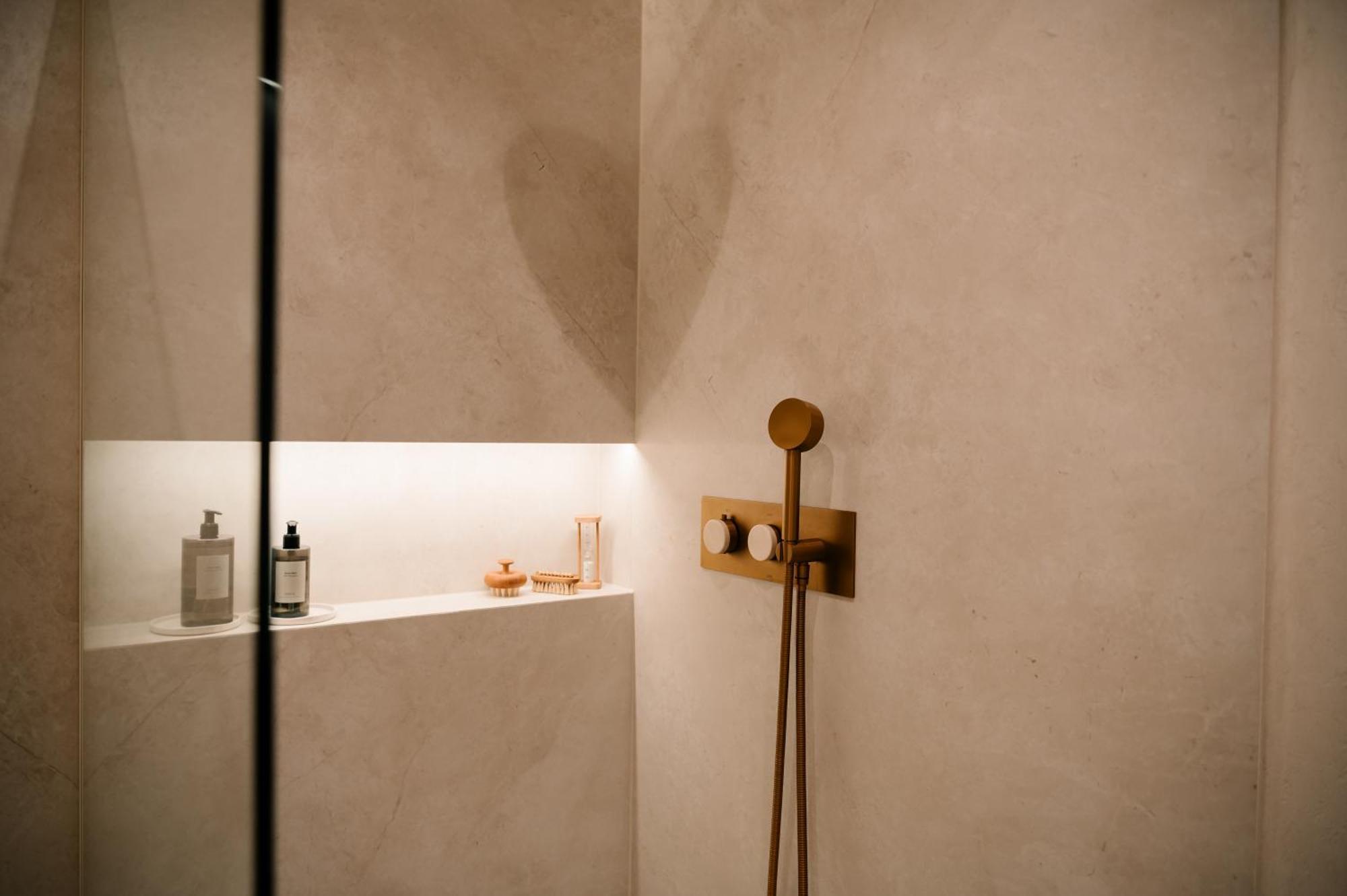 New Design Top-Class Suite Next To The Castle-Free Parking-Terrace Bratislava Eksteriør billede