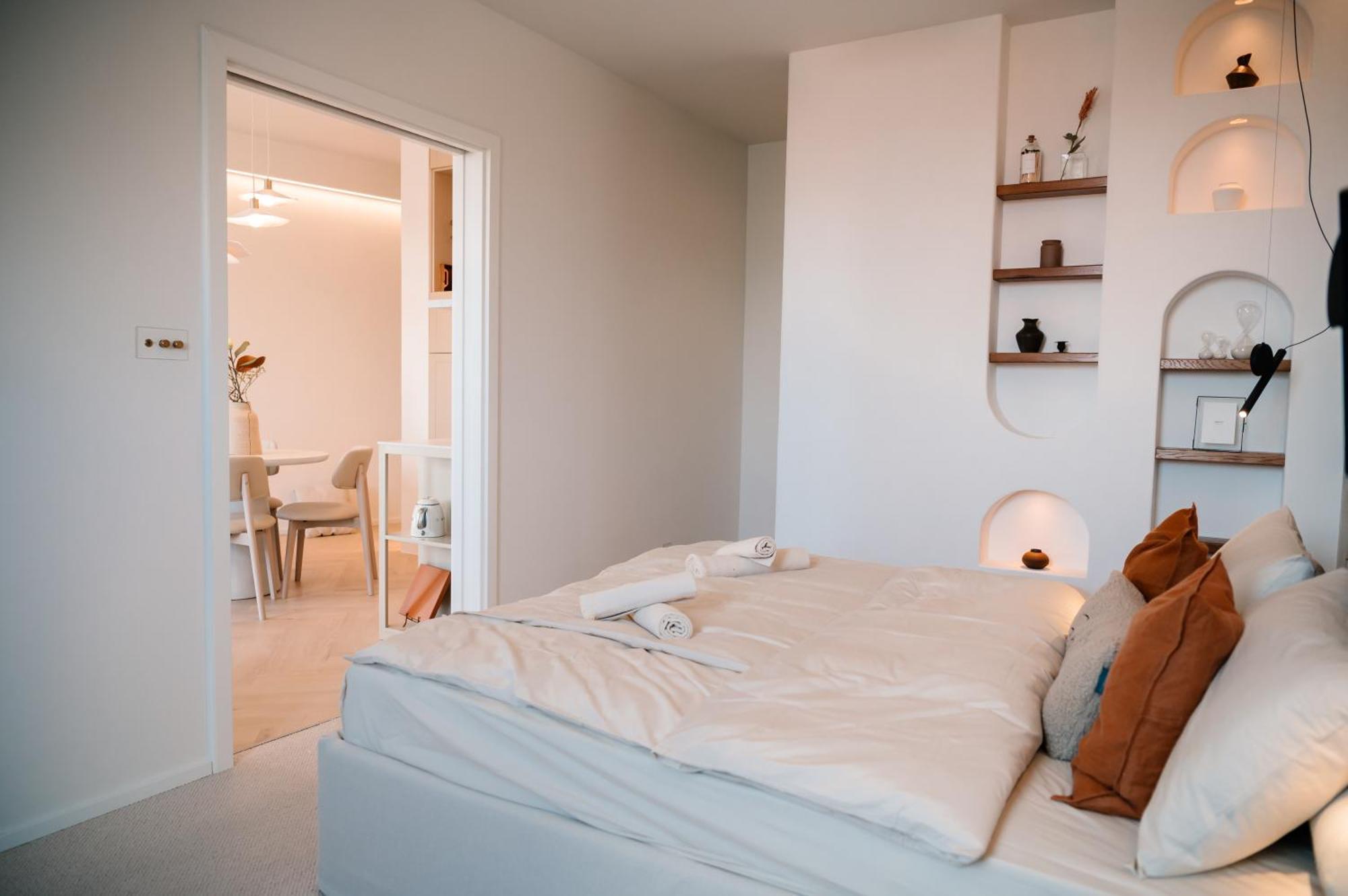 New Design Top-Class Suite Next To The Castle-Free Parking-Terrace Bratislava Eksteriør billede